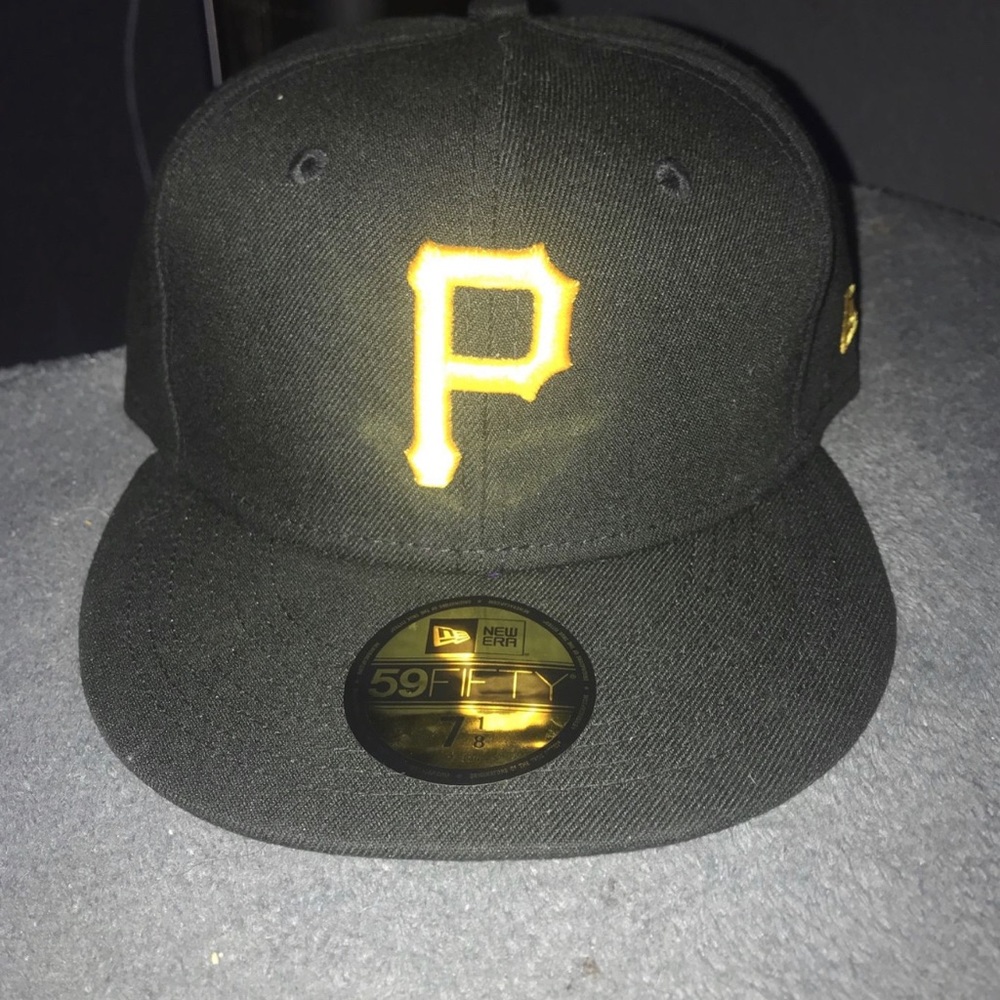 Pirates Hat Size 7 & 1/8